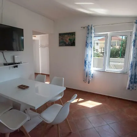 Apartment Roko I Niko