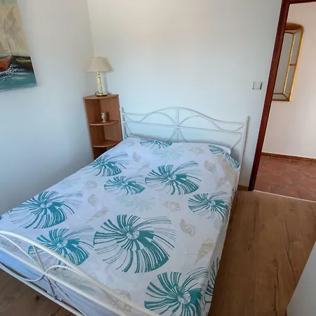 Apartment Roko I Niko Murter