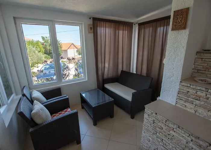 Roko I Niko * Murter