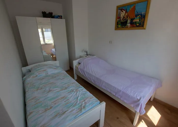 Roko I Niko * Murter