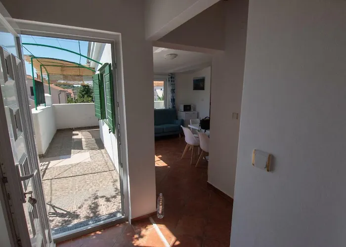 Roko I Niko Appartamento Murter