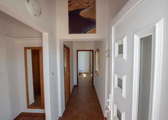 Roko I Niko Apartment