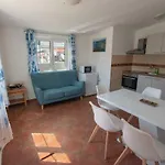 Apartment Roko I Niko Murter