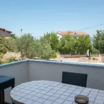 Apartment Roko I Niko