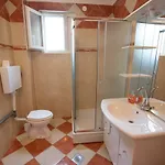 Roko I Niko Apartment Murter